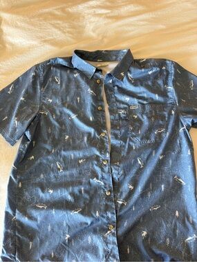 SALE- Columbia Blue Short-Sleeve Breathable Button-Down Weather-resistant